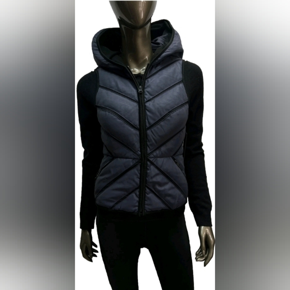 Blanc Noir Womens Large Reflective Mesh Inset Reflective Puffer Vest Navy Blue